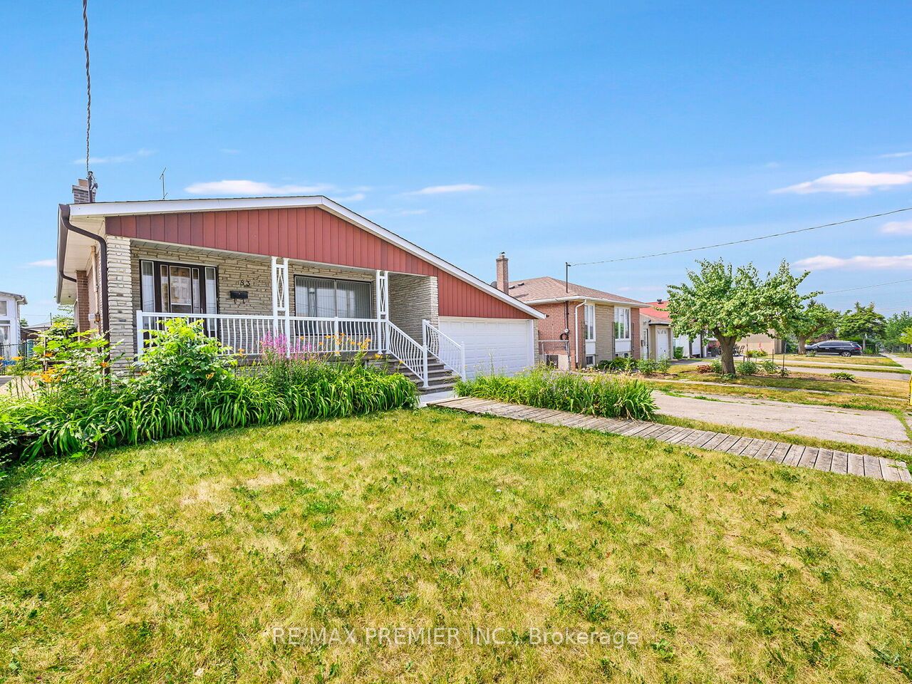 83 Spenvalley Drive Property Photo 1