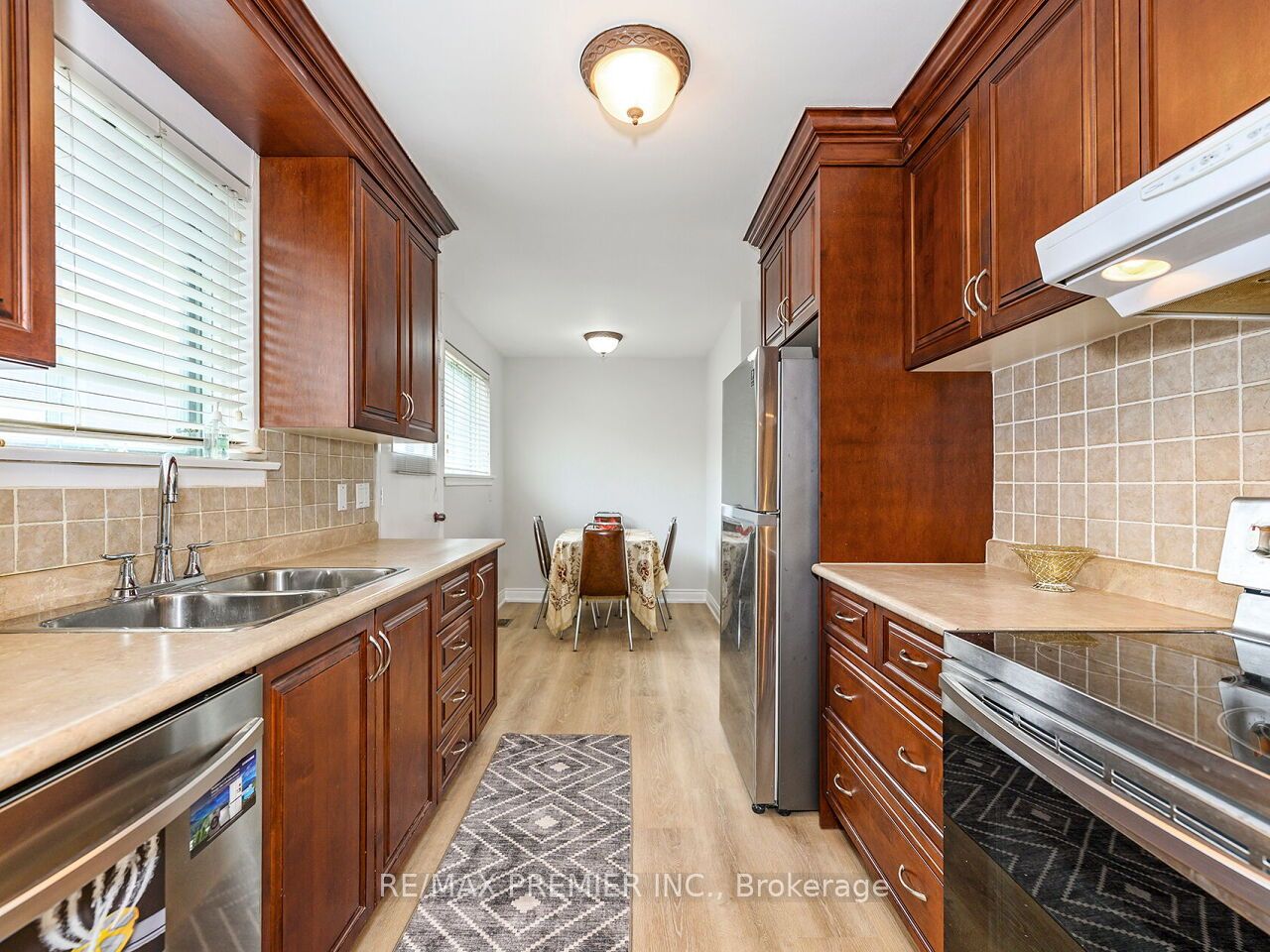 83 Spenvalley Drive Property Photo 10