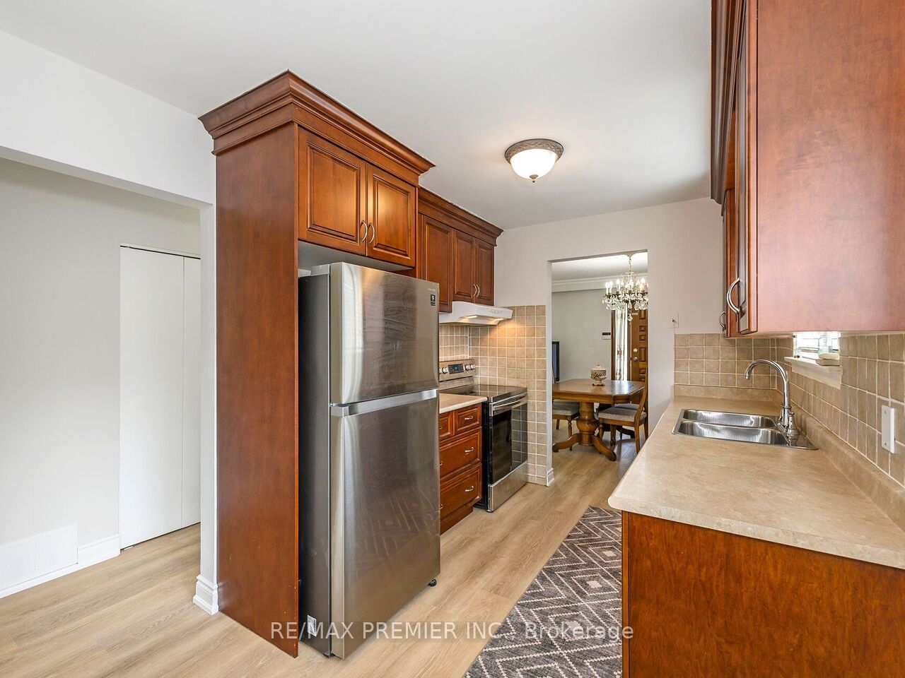 83 Spenvalley Drive Property Photo 13