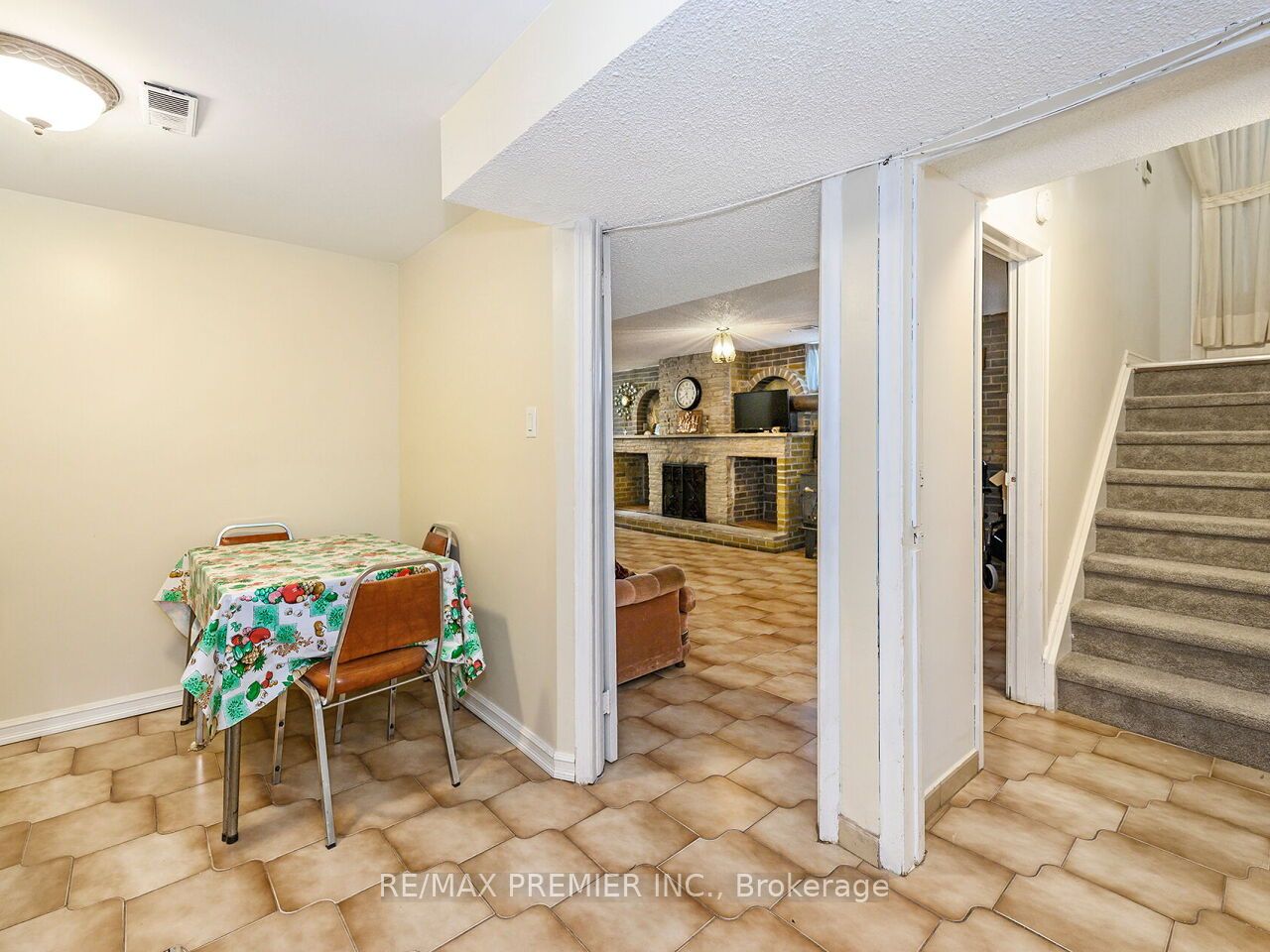 83 Spenvalley Drive Property Photo 26