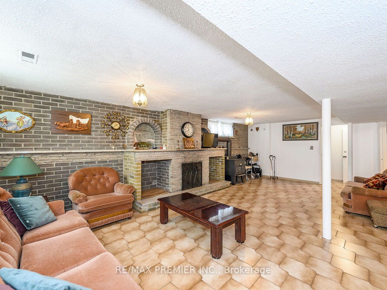 83 Spenvalley Drive Property Photo 29