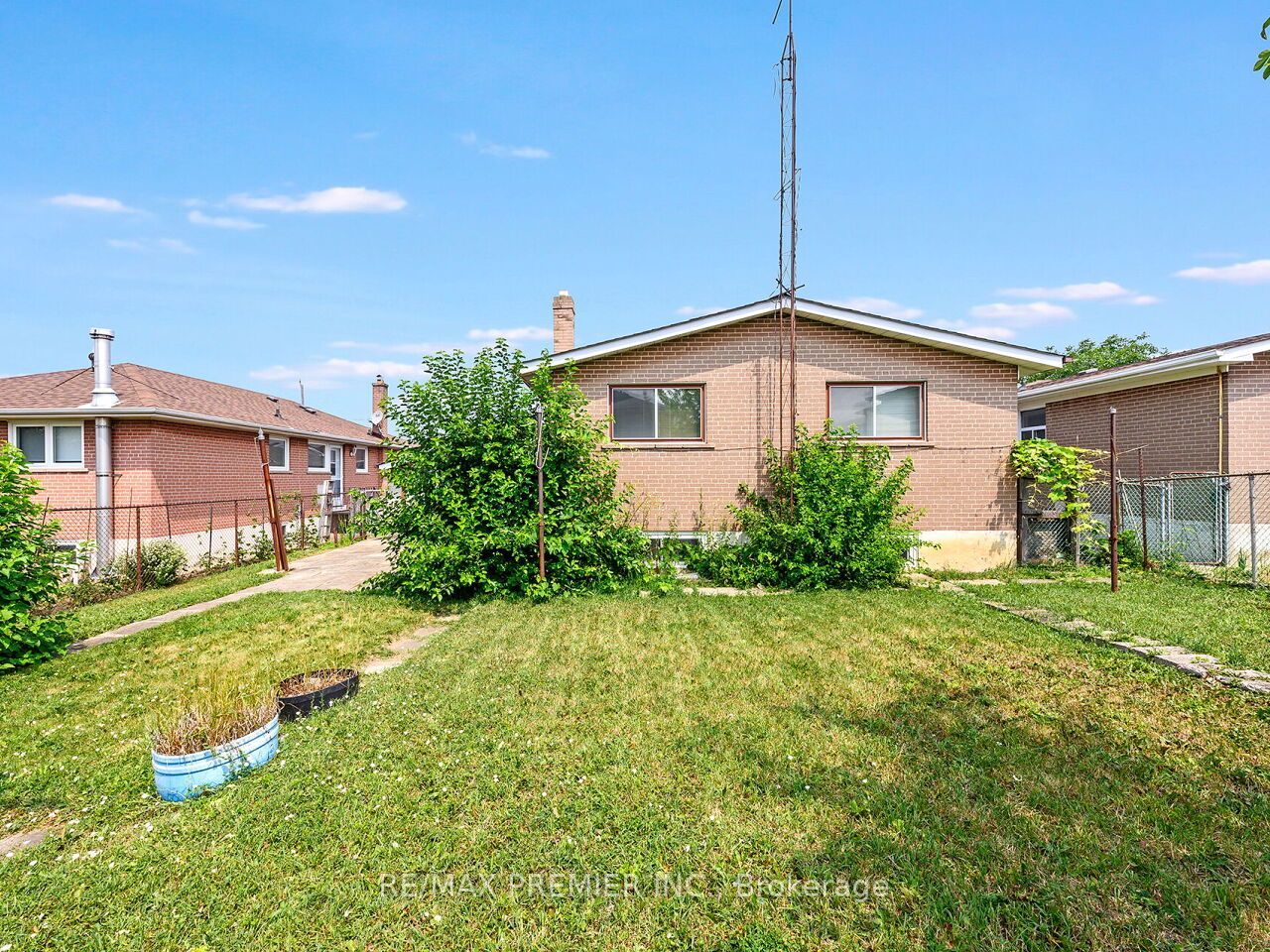 83 Spenvalley Drive Property Photo 41