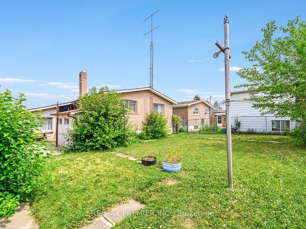 83 Spenvalley Drive Property Photo 42