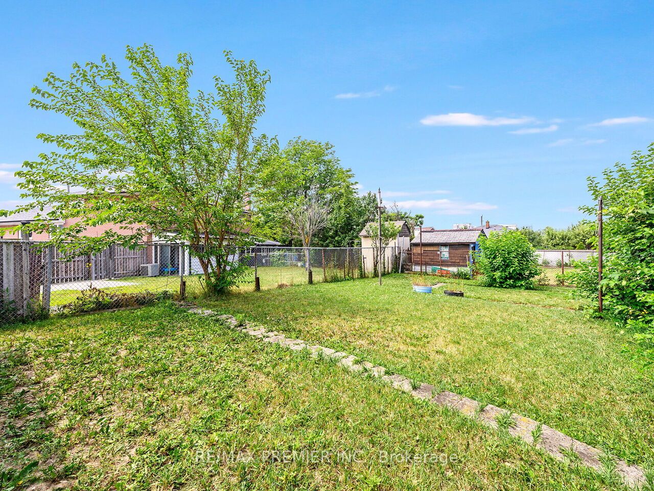 83 Spenvalley Drive Property Photo 44