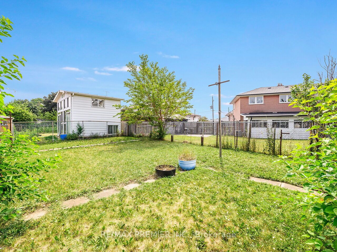 83 Spenvalley Drive Property Photo 45