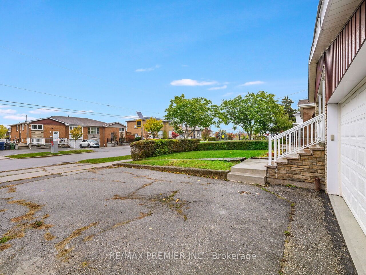 83 Spenvalley Drive Property Photo 49