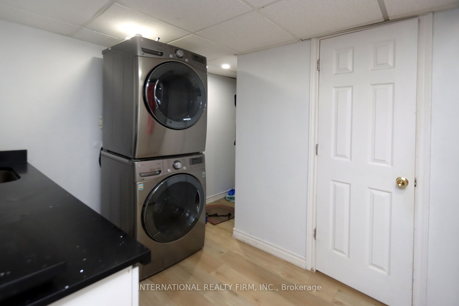 3352 Queen Frederica Drive Property Photo 12