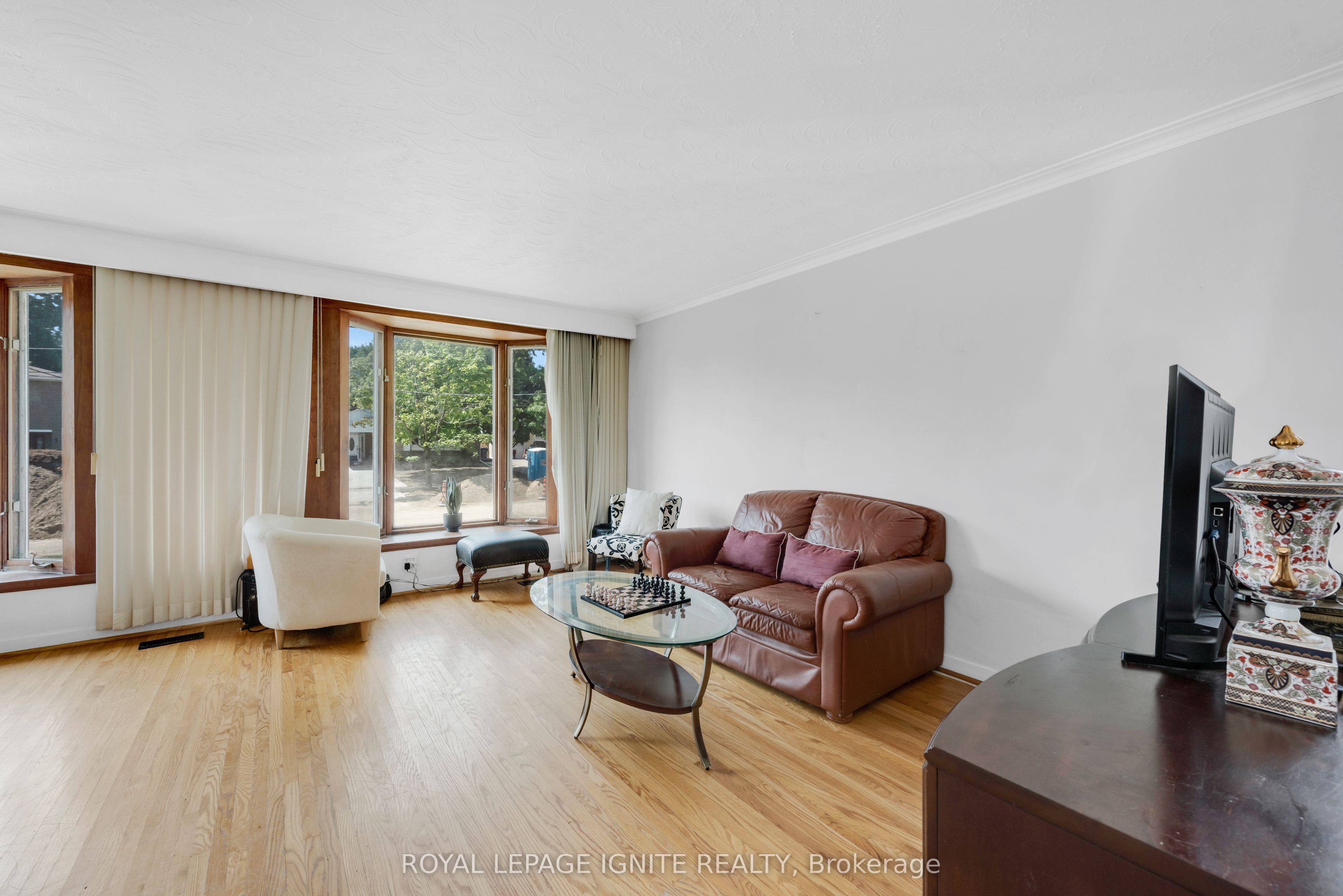 60 Kimbark Drive Property Photo 8