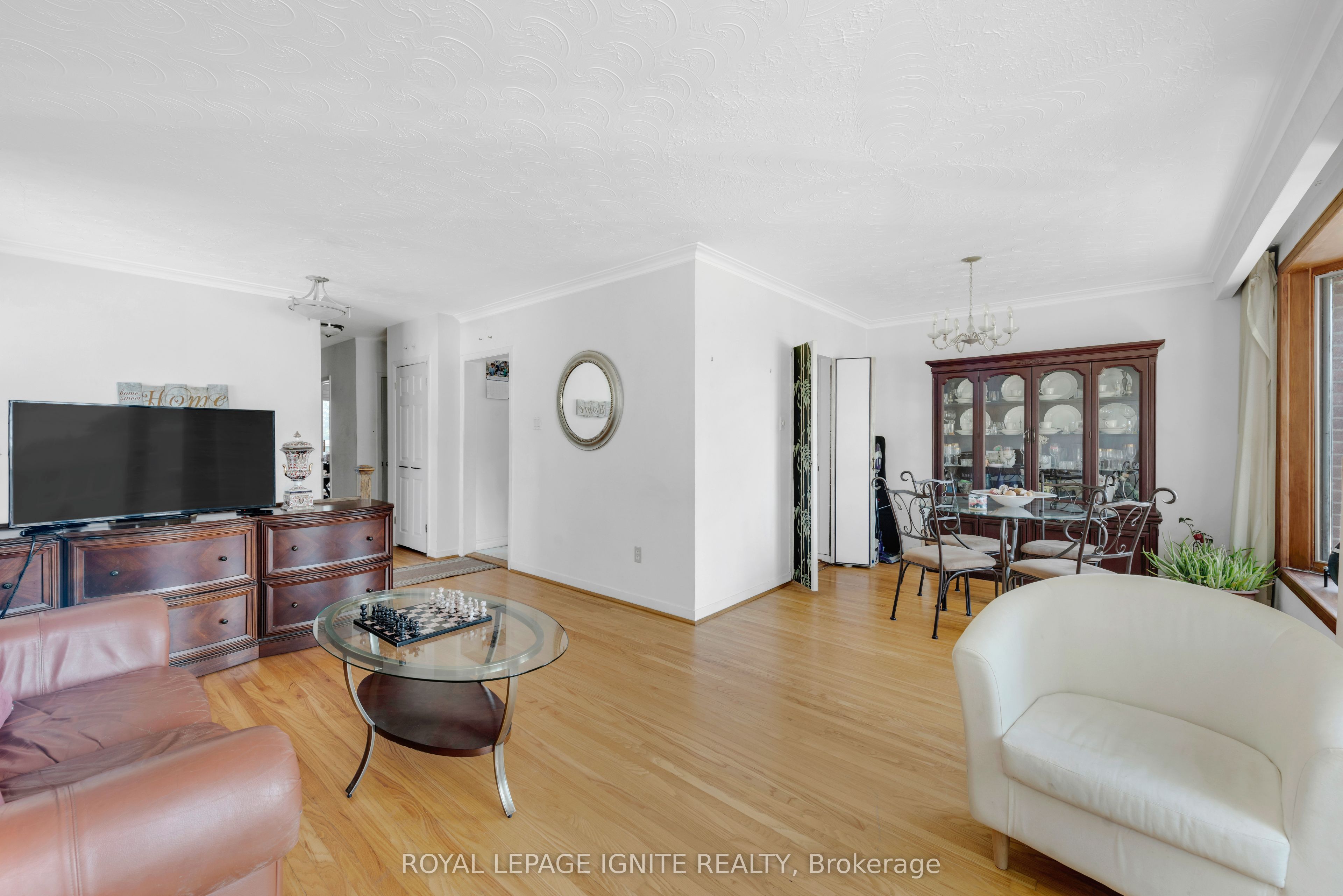 60 Kimbark Drive Property Photo 10