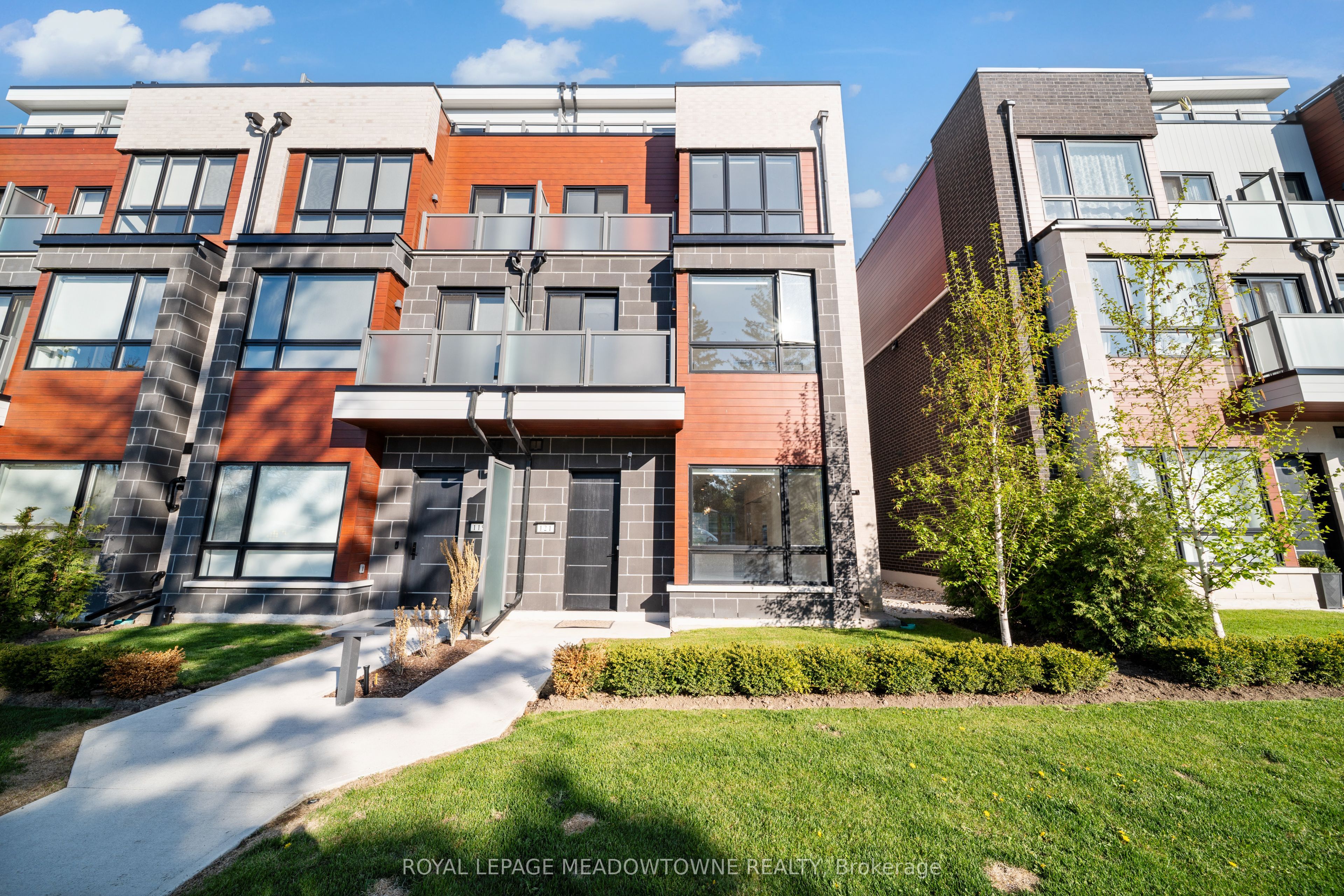 121 High Street W Property Photo 1