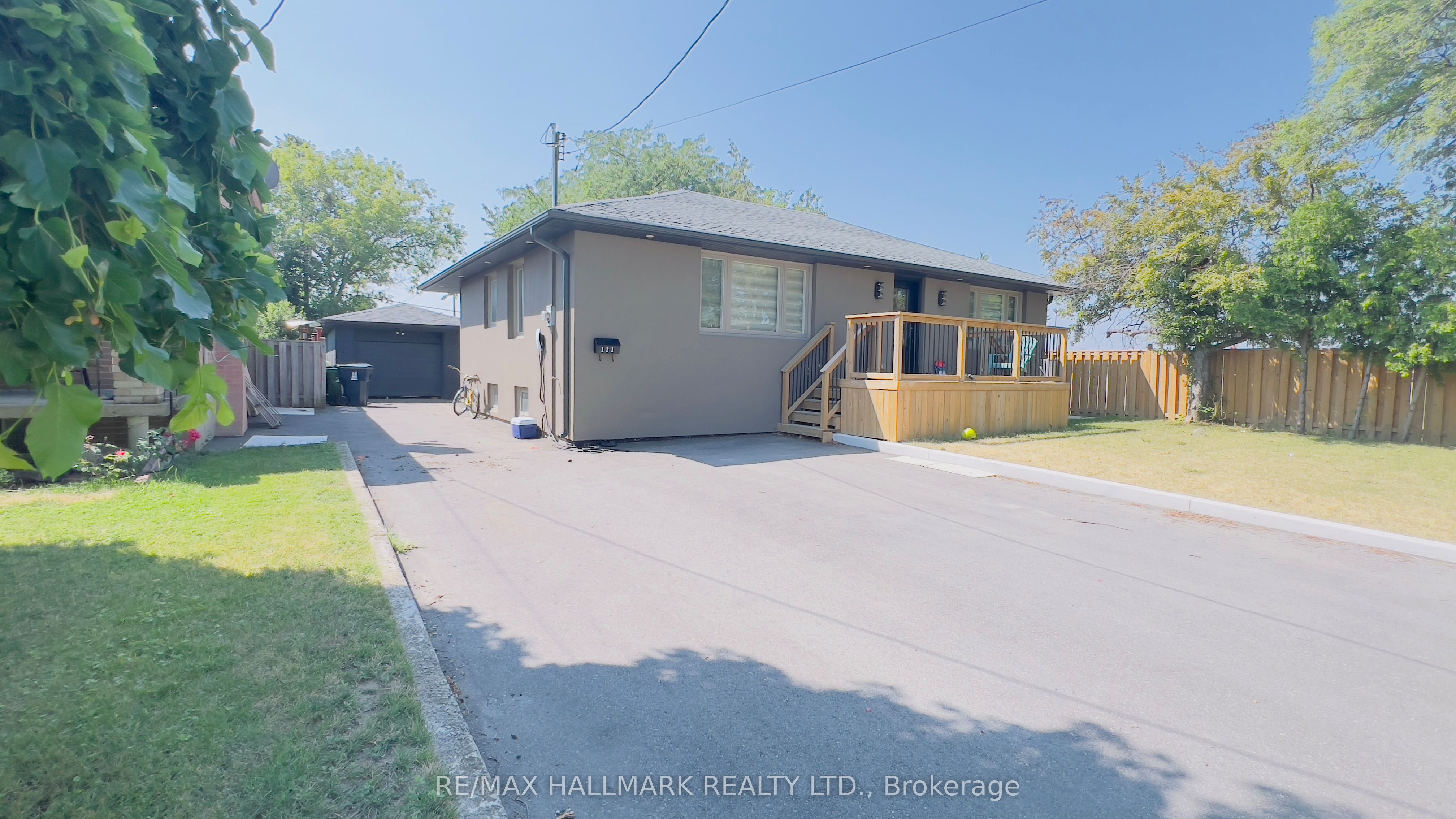 121 Home Road Property Photo 1