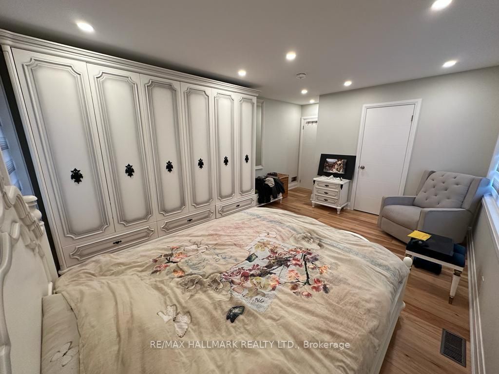 121 Home Road Property Photo 9
