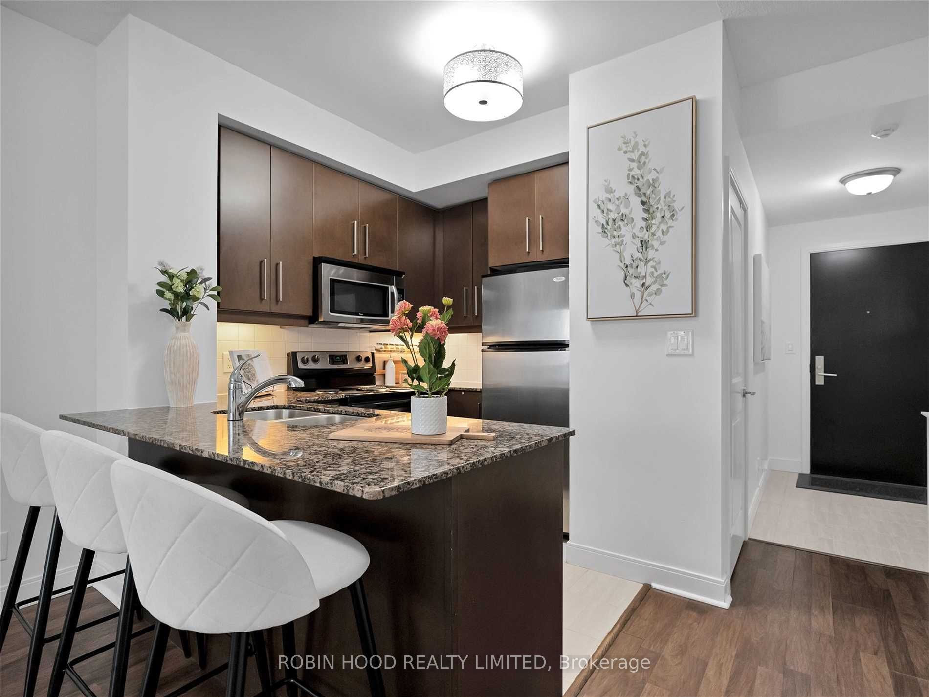 60 Absolute Avenue 707 Property Photo 8