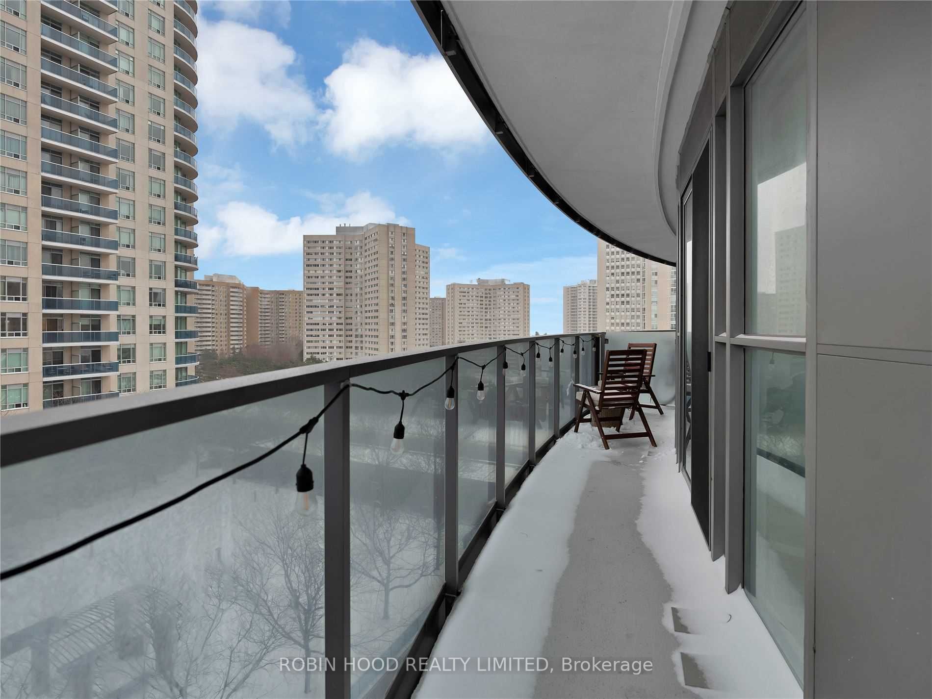 60 Absolute Avenue 707 Property Photo 22