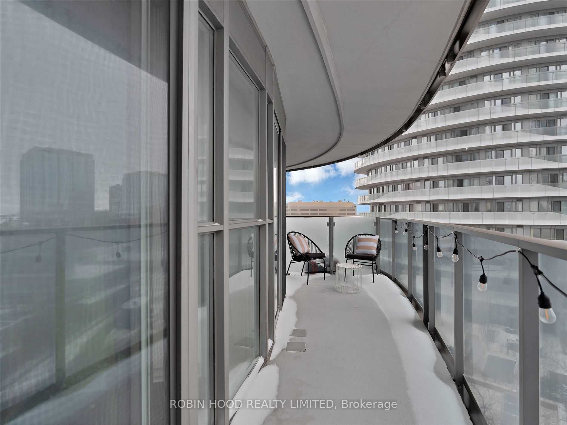 60 Absolute Avenue 707 Property Photo 23