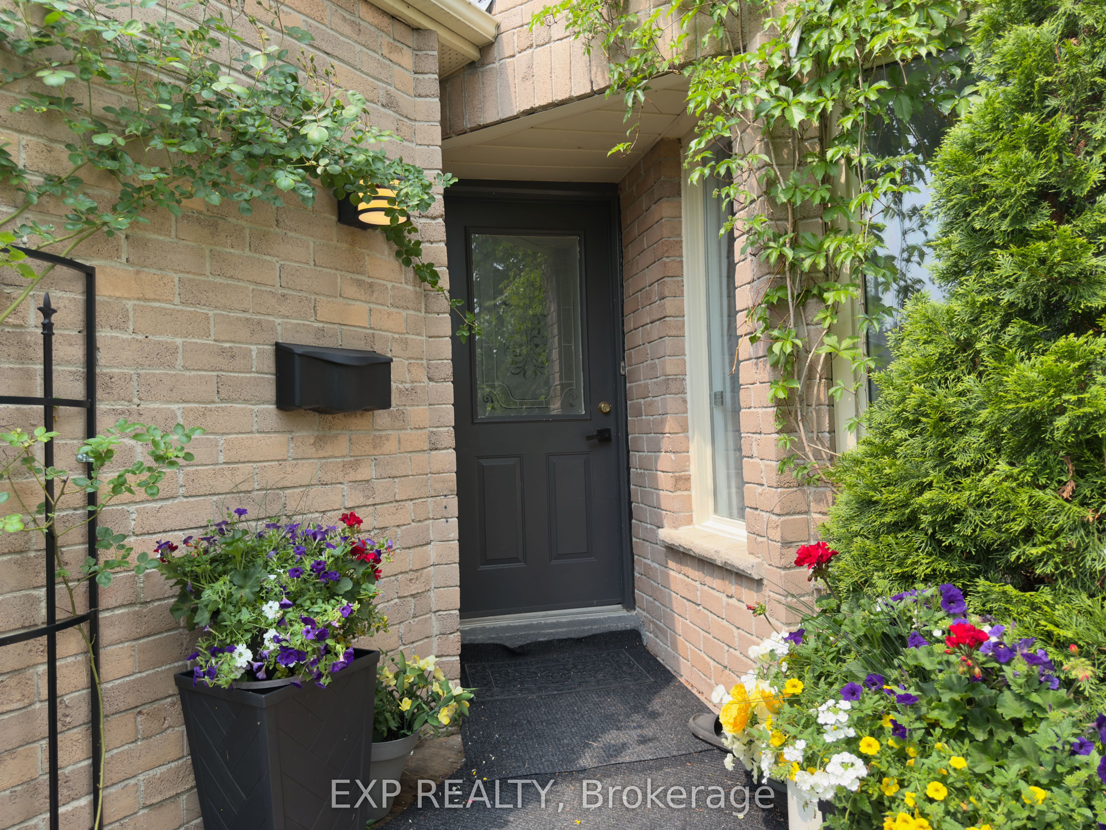 1674 Princelea Place Property Photo 2