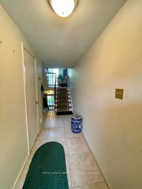 1755 Rathburn Road E 56 Property Photo 5