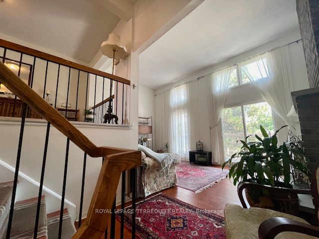 1755 Rathburn Road E 56 Property Photo 7