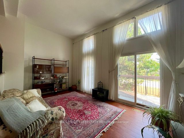 1755 Rathburn Road E 56 Property Photo 10