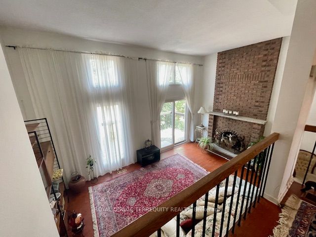 1755 Rathburn Road E 56 Property Photo 14