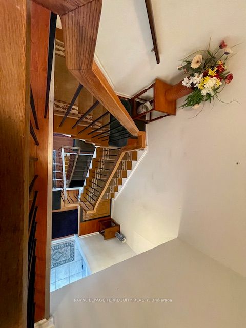 1755 Rathburn Road E 56 Property Photo 22