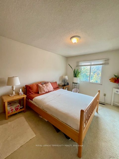 1755 Rathburn Road E 56 Property Photo 27