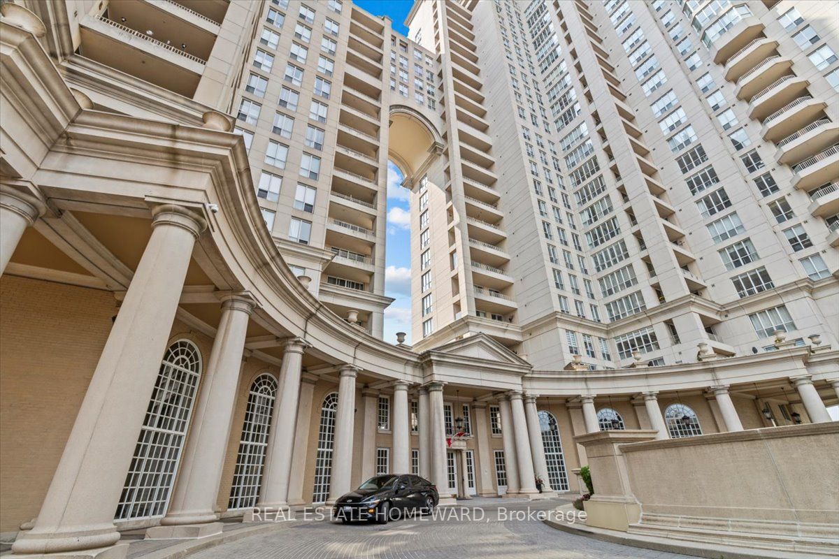2285 Lake Shore Boulevard W 203 Property Photo 1