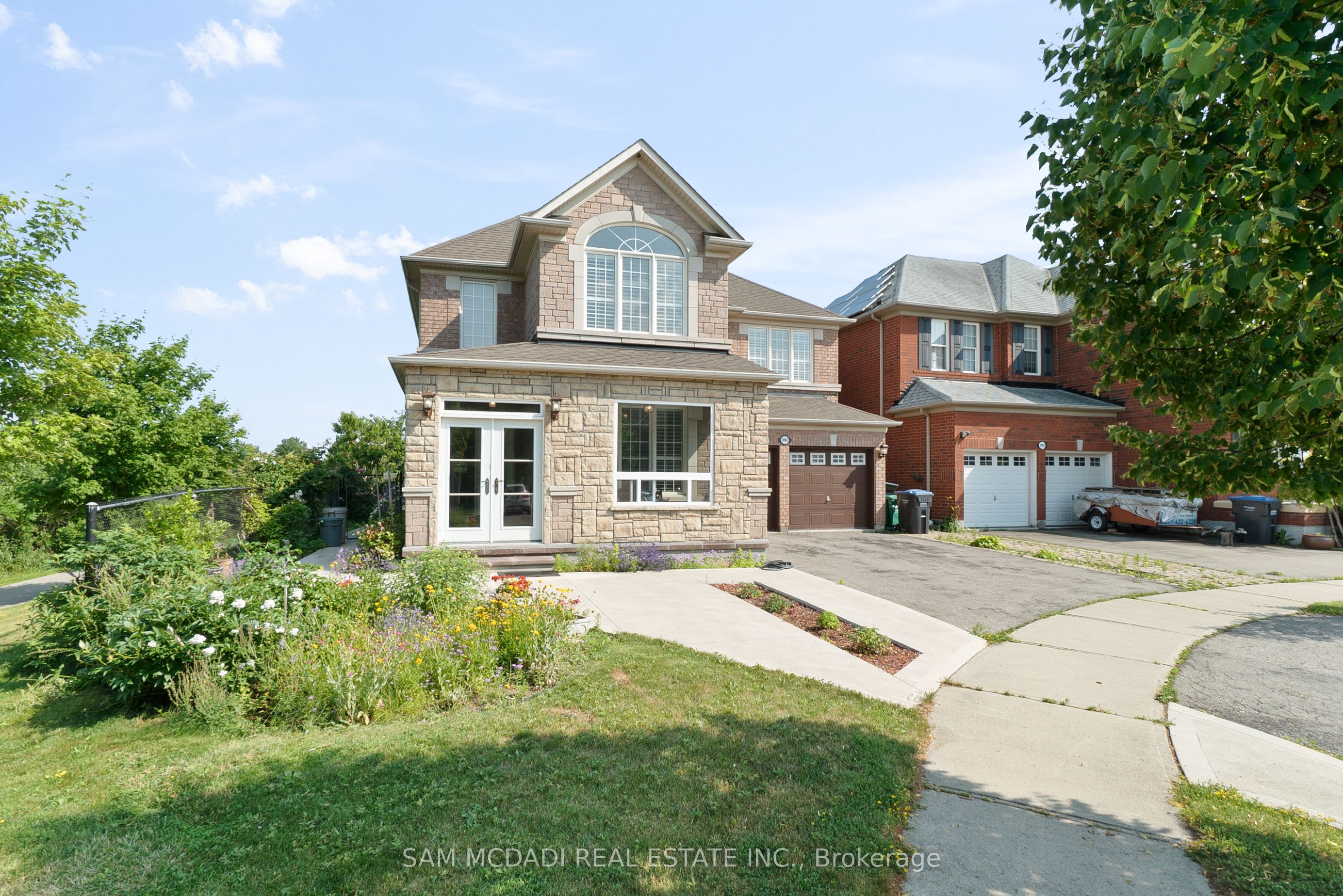 3860 Pondview Way Property Photo