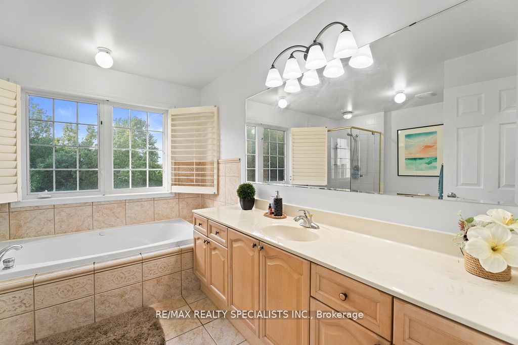 104 Treeline Boulevard Property Photo 26