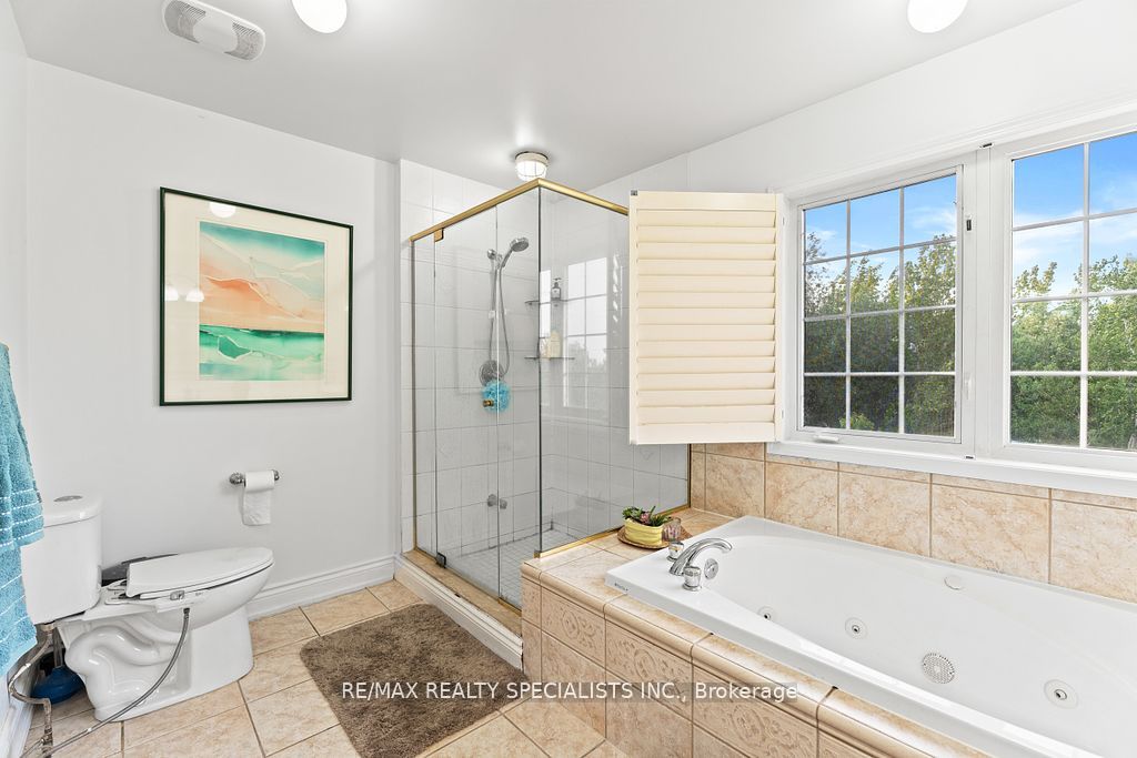 104 Treeline Boulevard Property Photo 27
