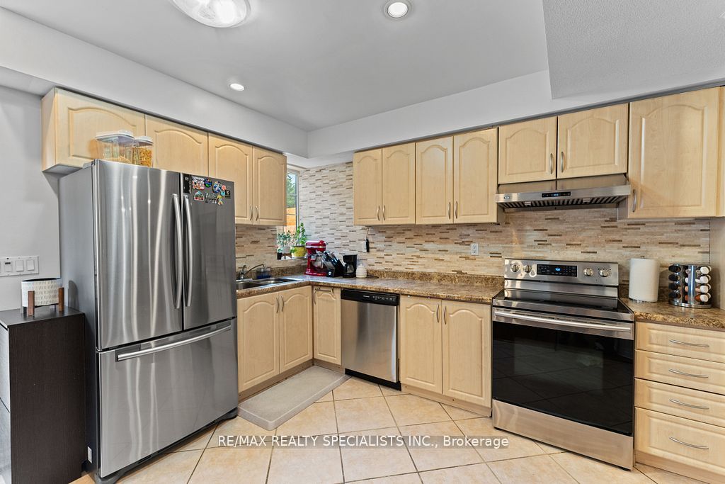 104 Treeline Boulevard Property Photo 38