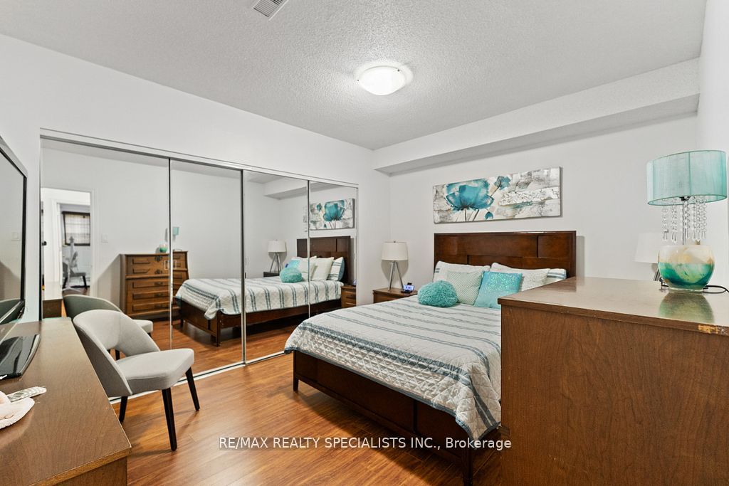 104 Treeline Boulevard Property Photo 40