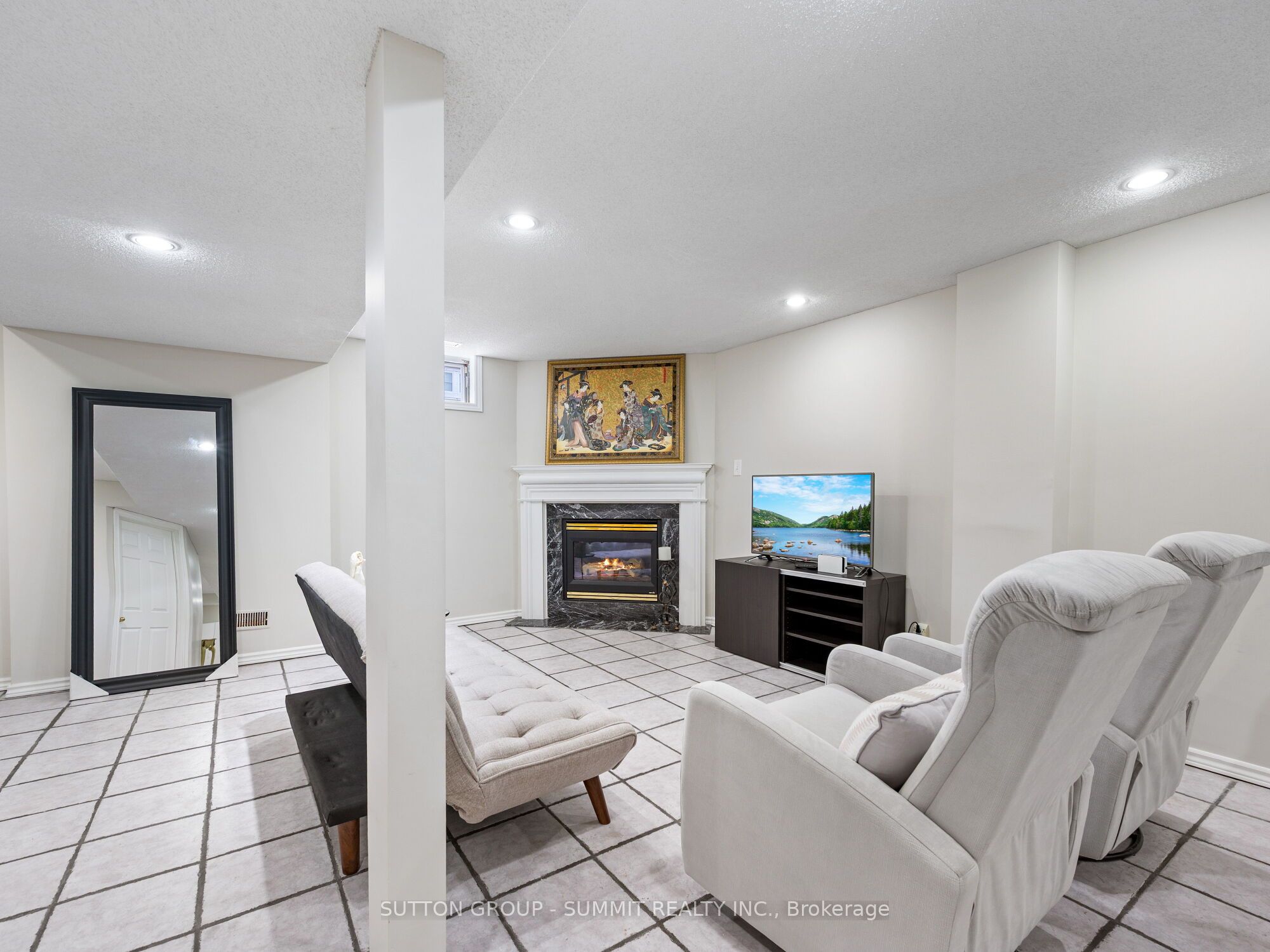5726 Tayside Crescent Property Photo 45