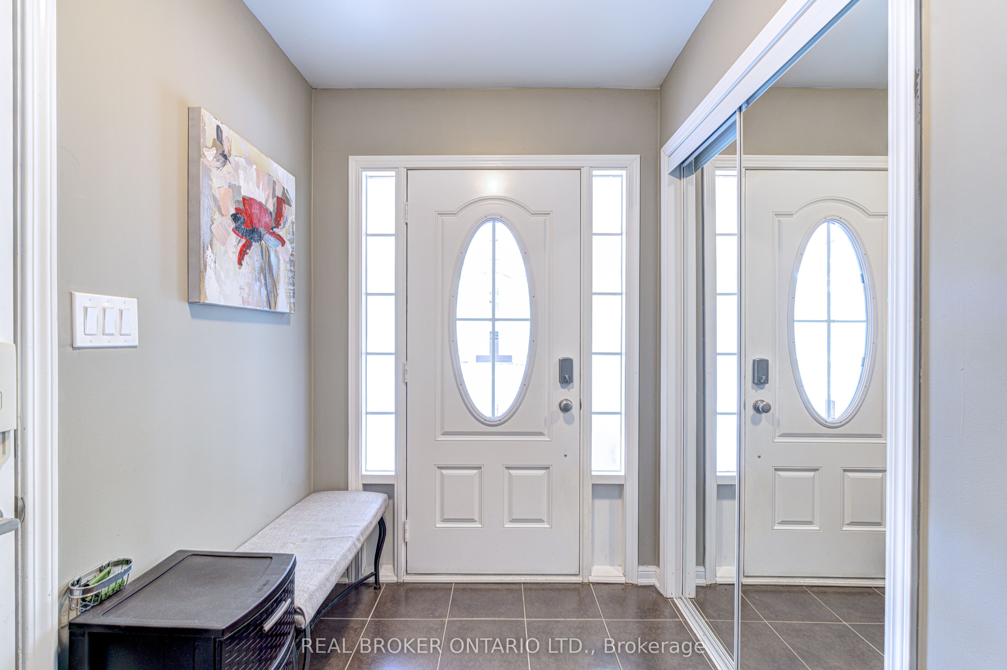 253 Wetenhall Landing Property Photo 6