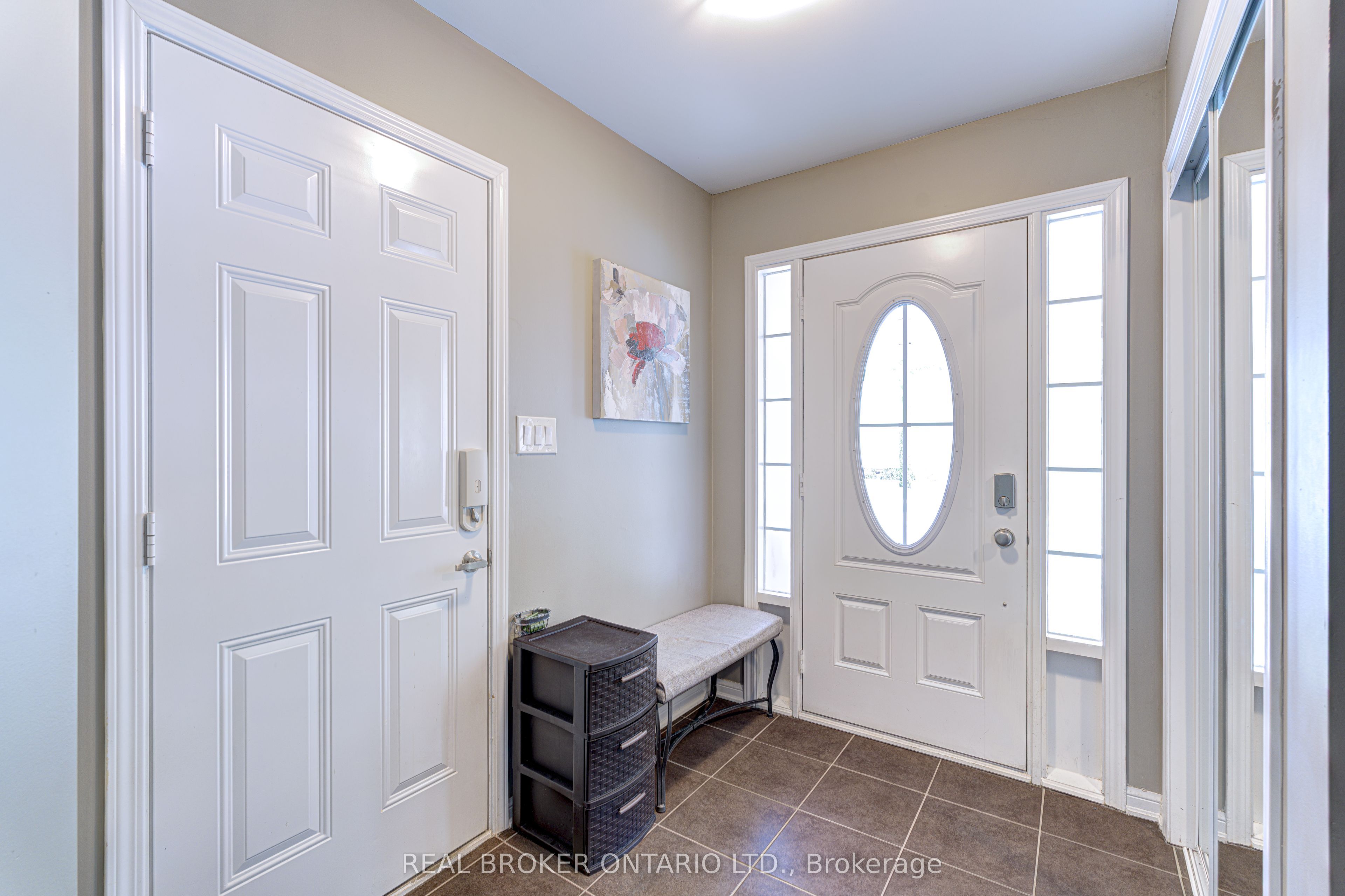 253 Wetenhall Landing Property Photo 7