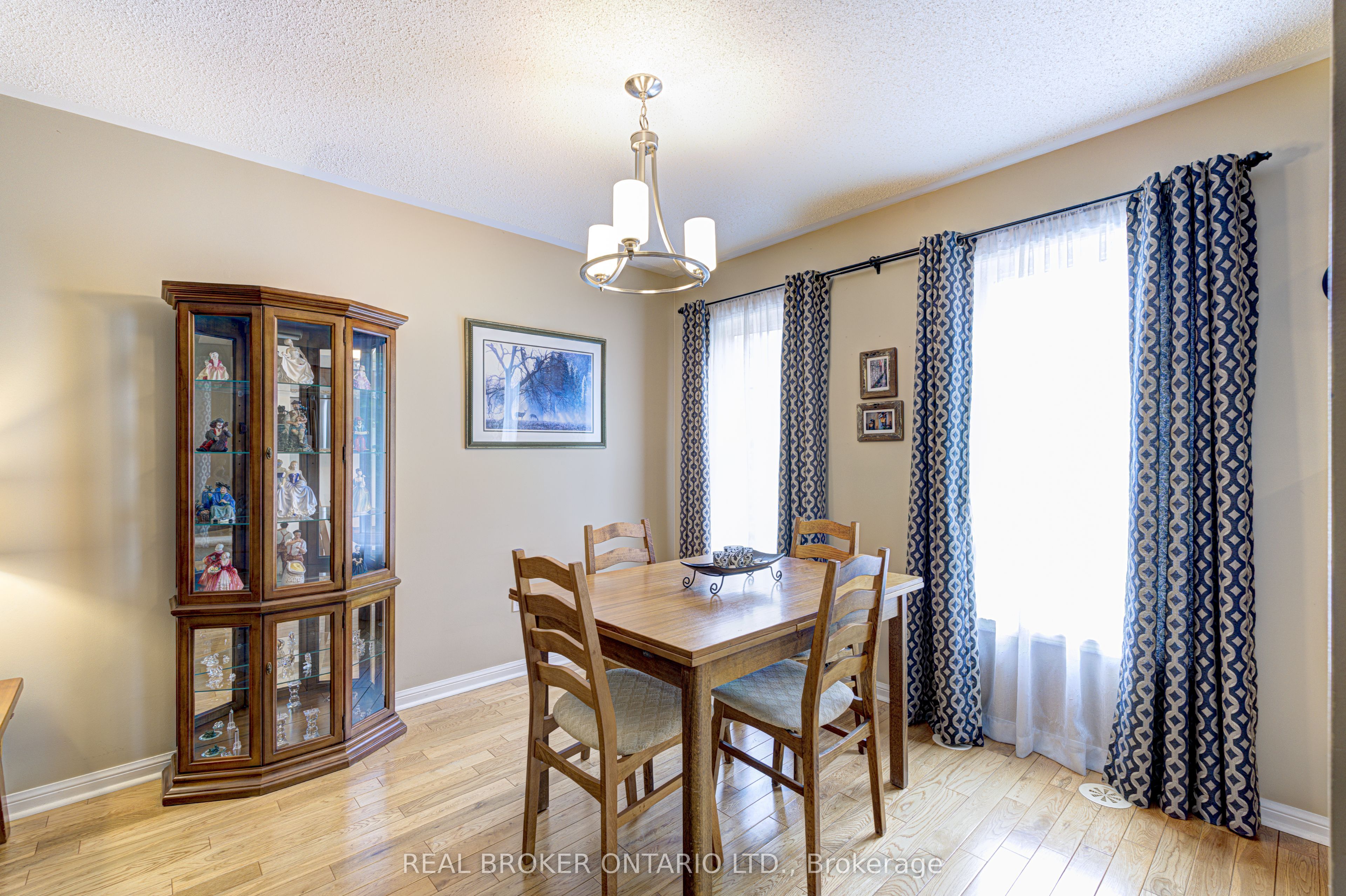 253 Wetenhall Landing Property Photo 16