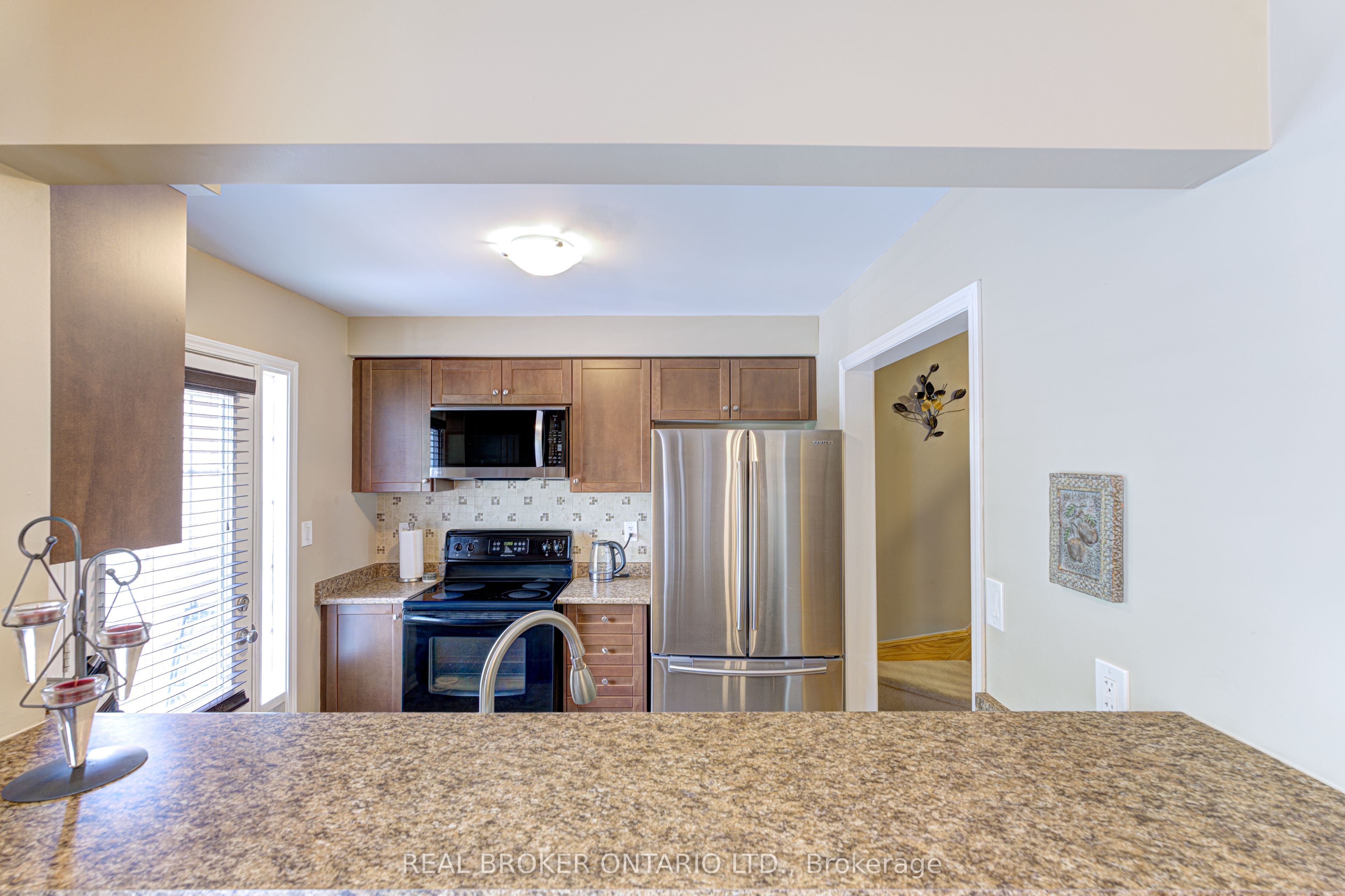 253 Wetenhall Landing Property Photo 32