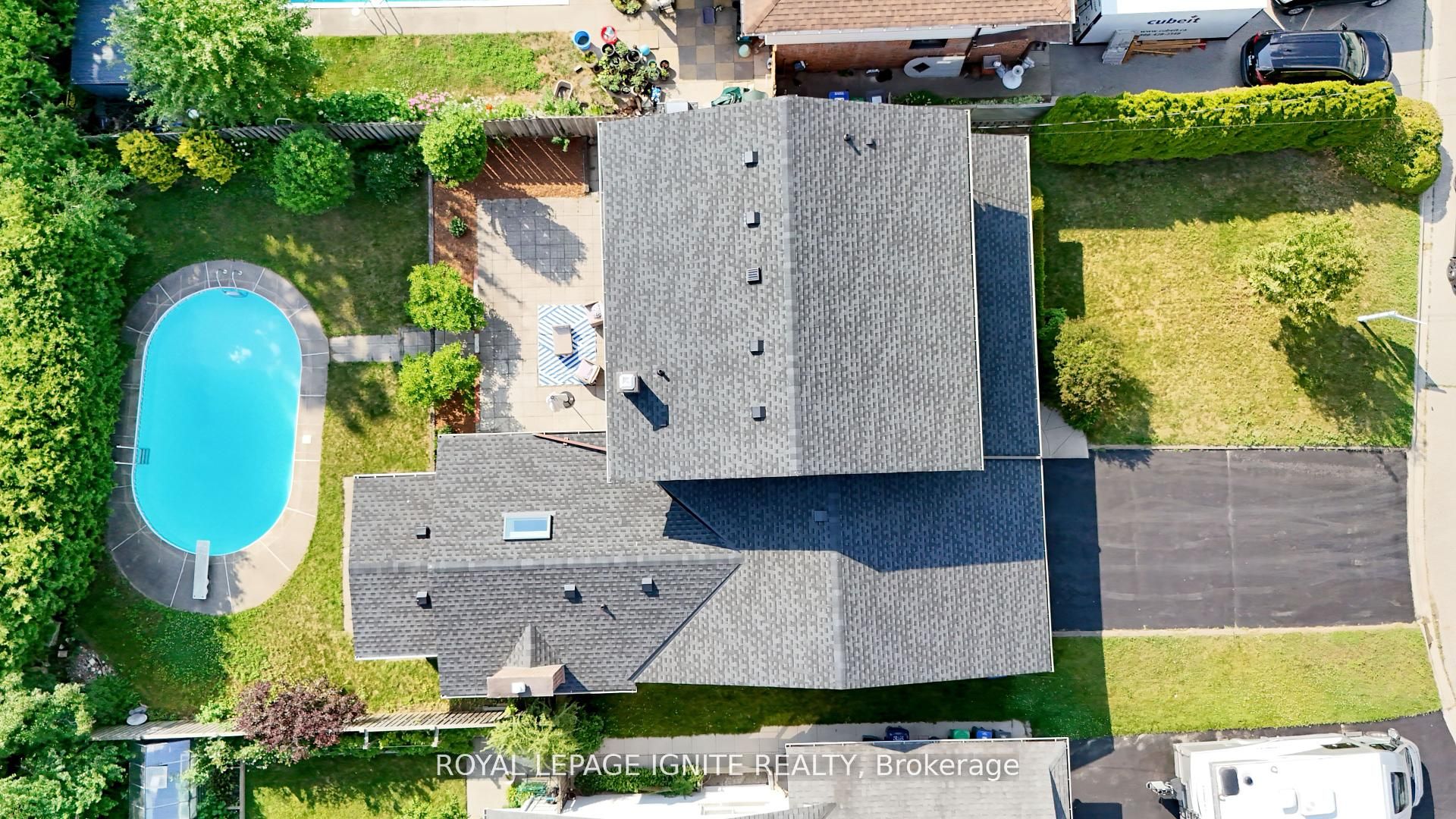 2092 Sava Crescent Property Photo 4