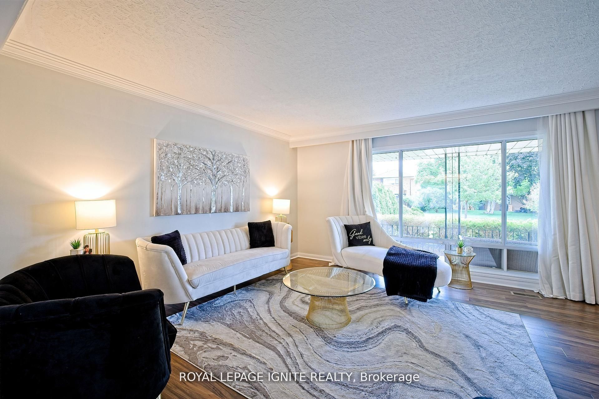 2092 Sava Crescent Property Photo 11