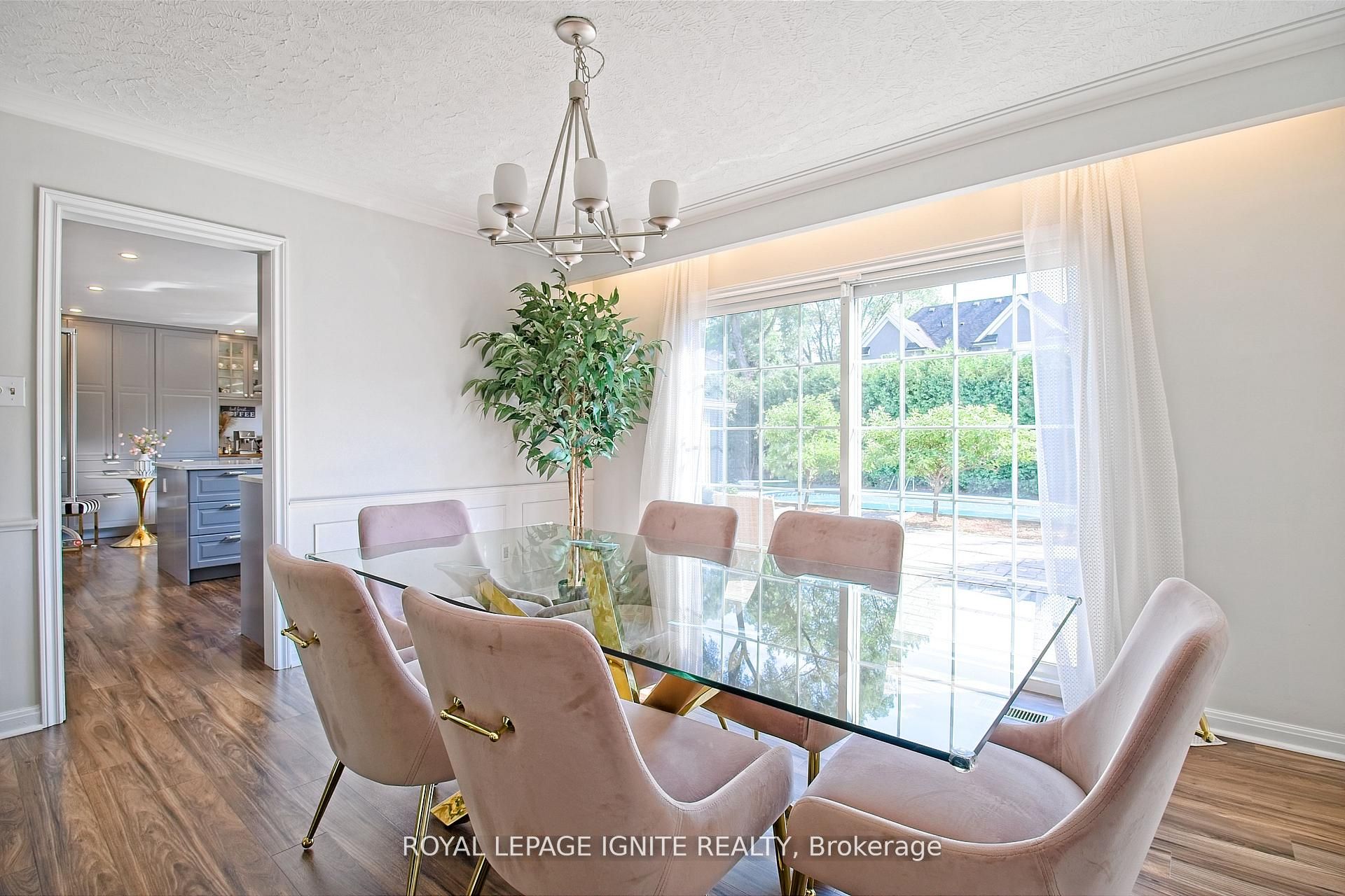 2092 Sava Crescent Property Photo 13