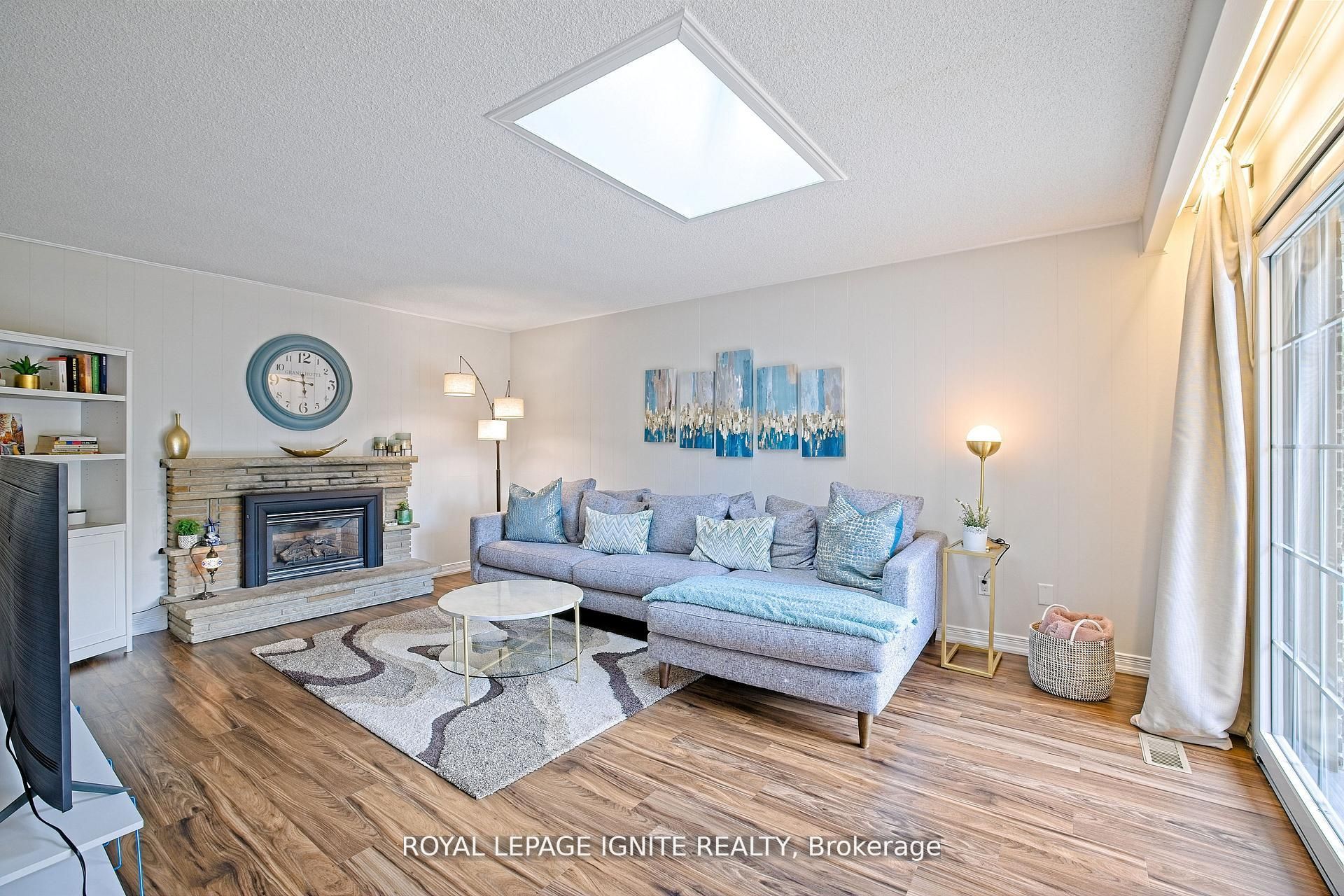2092 Sava Crescent Property Photo 23