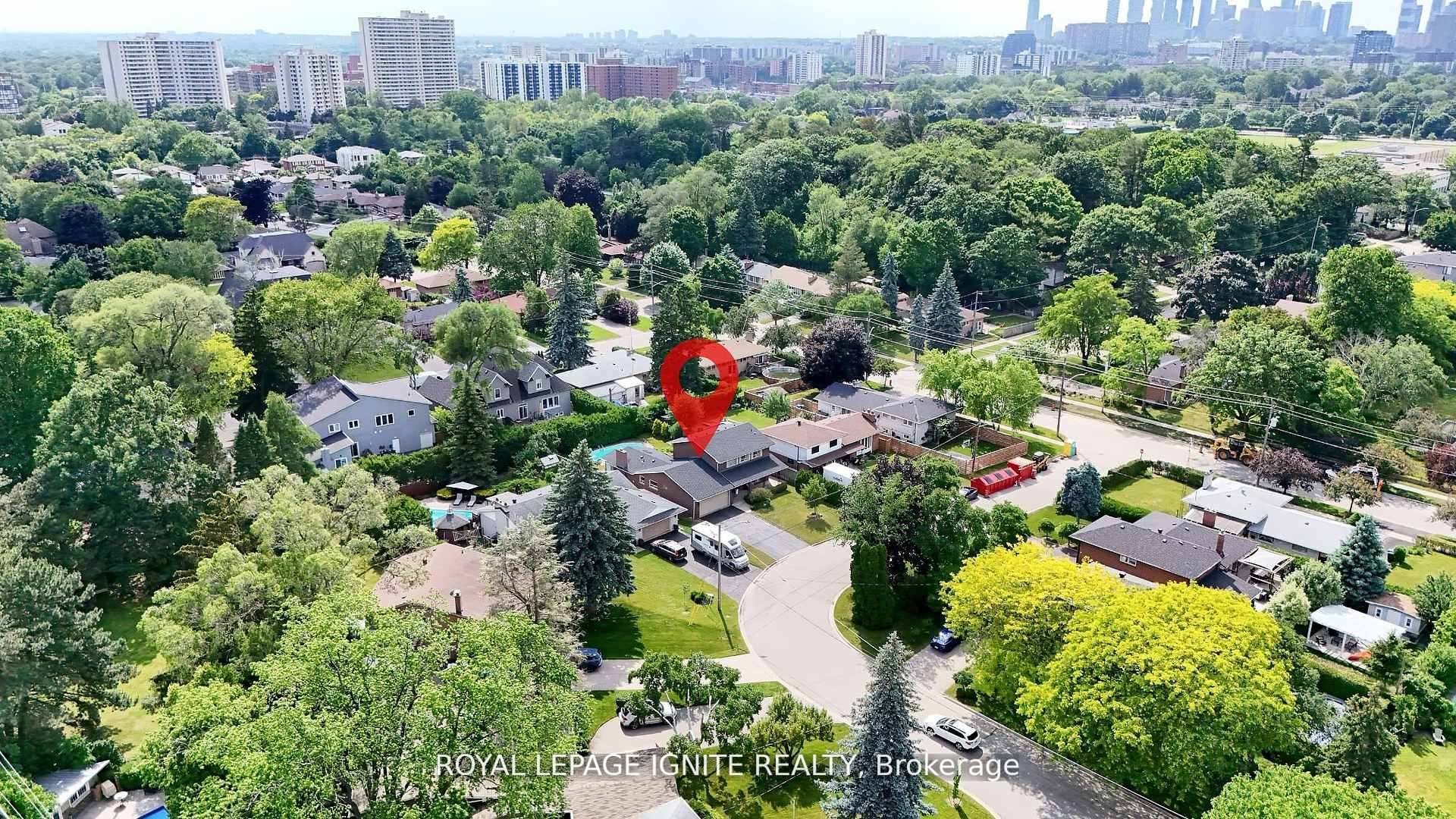 2092 Sava Crescent Property Photo 37