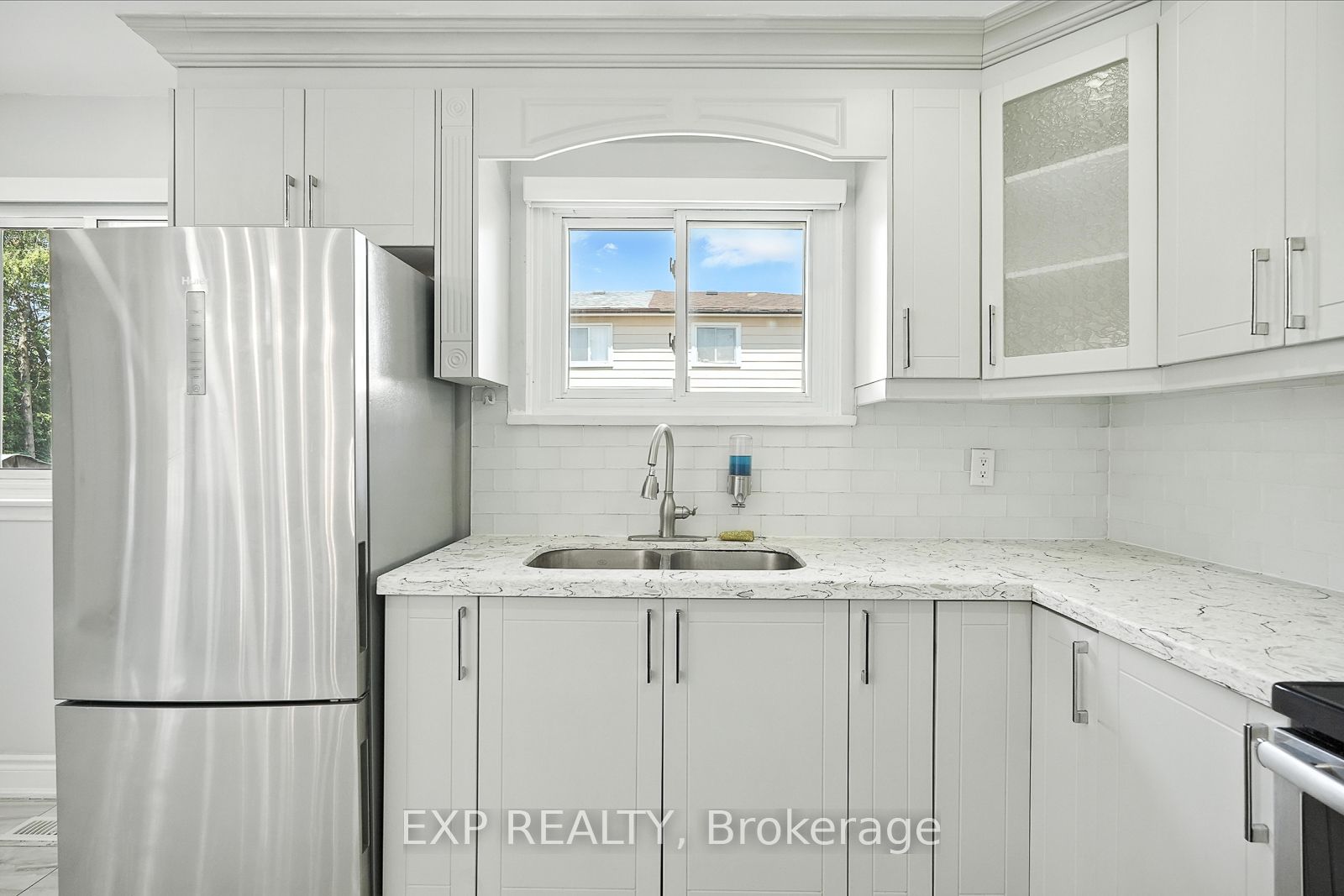 387 Archdekin Drive Property Photo 13