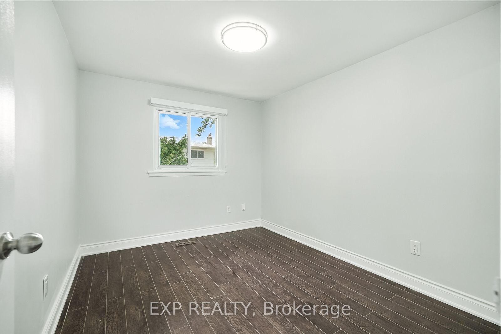 387 Archdekin Drive Property Photo 22