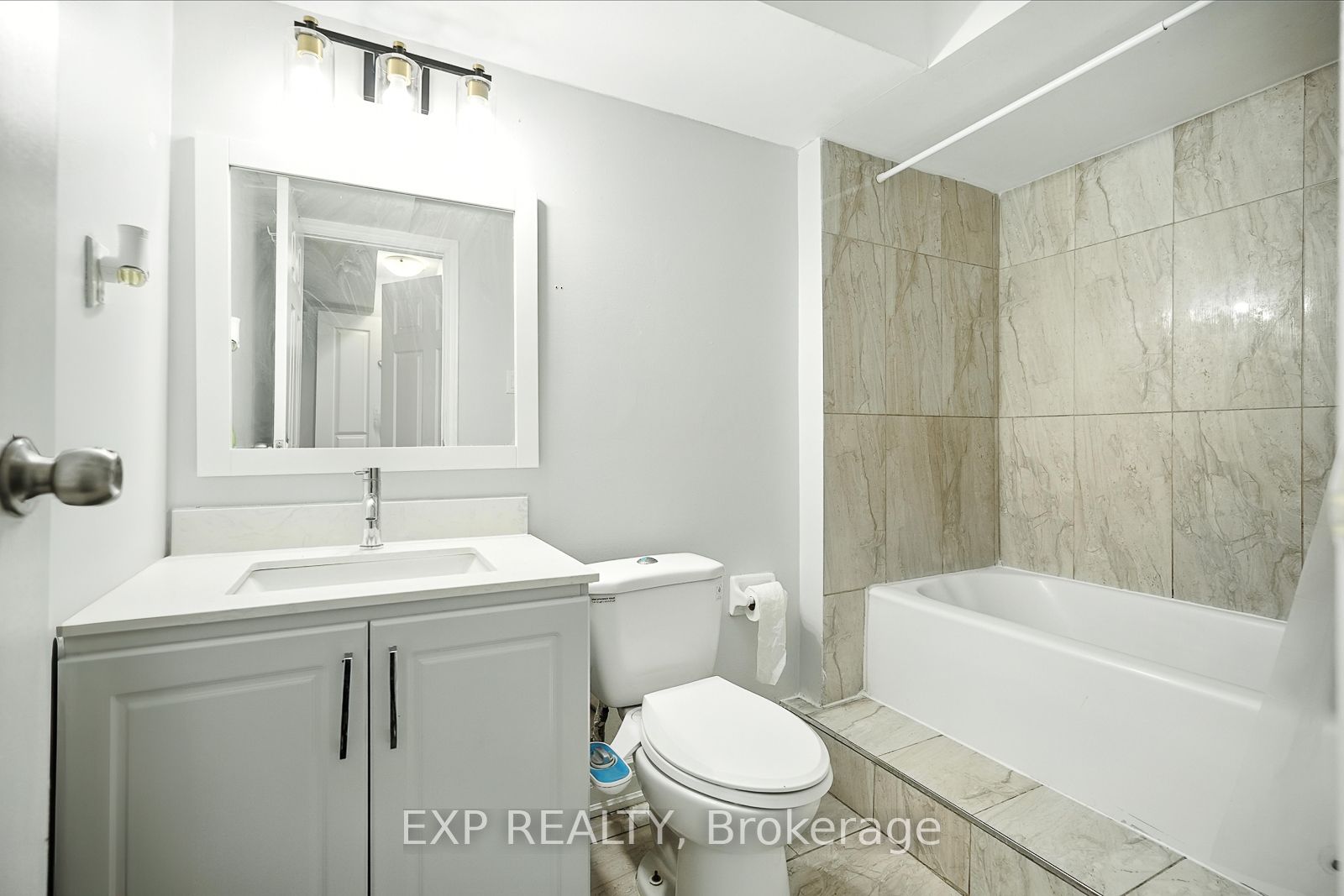 387 Archdekin Drive Property Photo 31