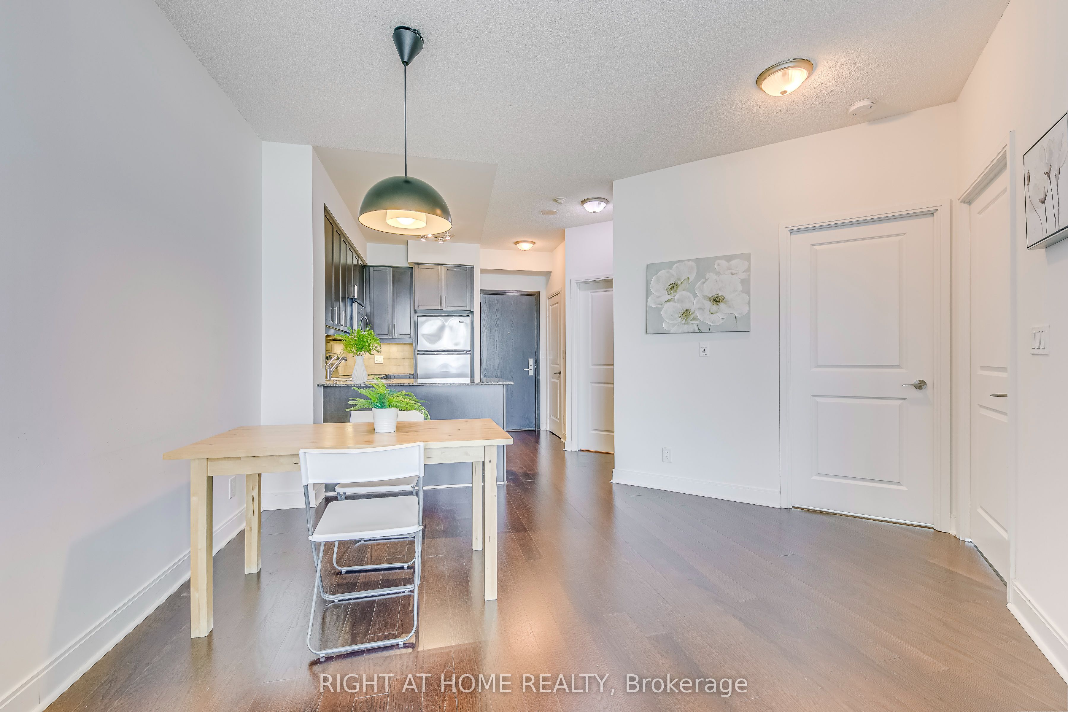 80 Absolute Ave Property Photo 1