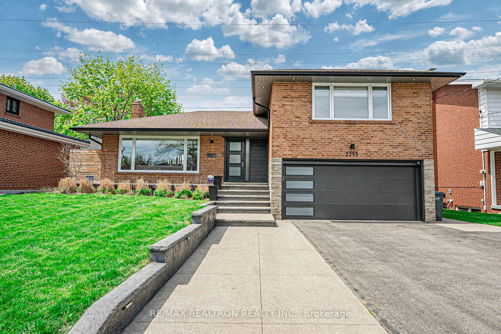 2255 Denise Rd