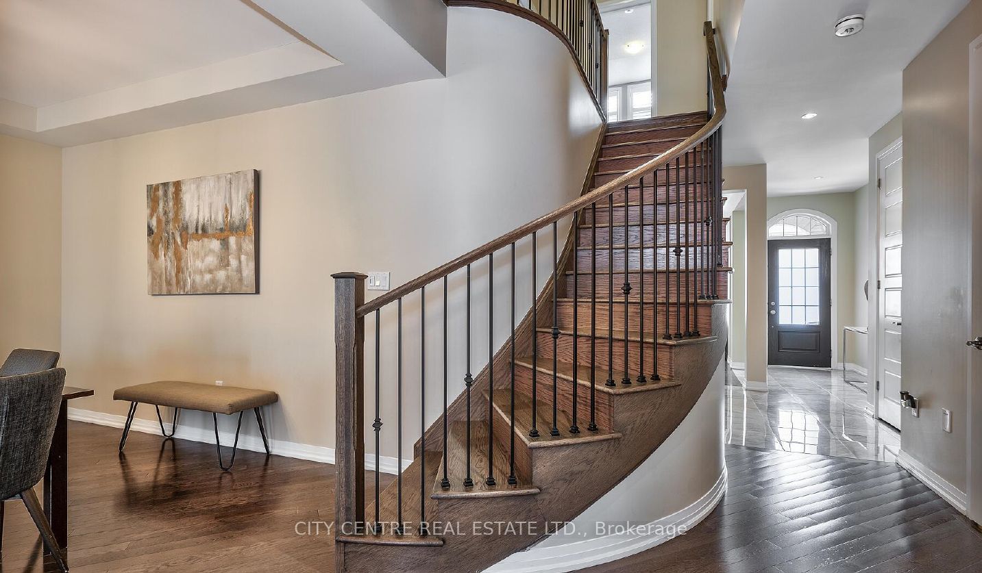 375 Begonia Gardens Property Photo 4