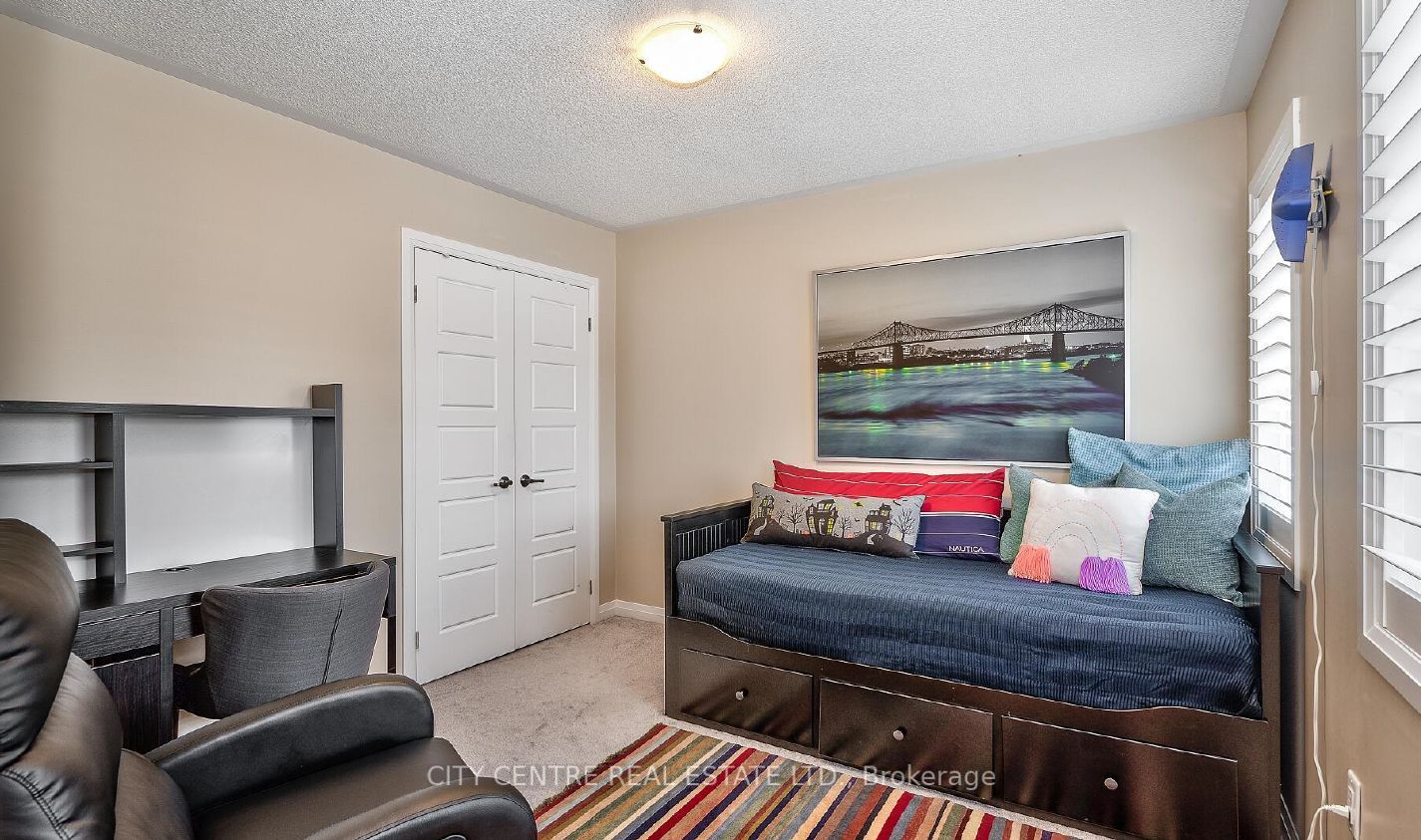 375 Begonia Gardens Property Photo 12