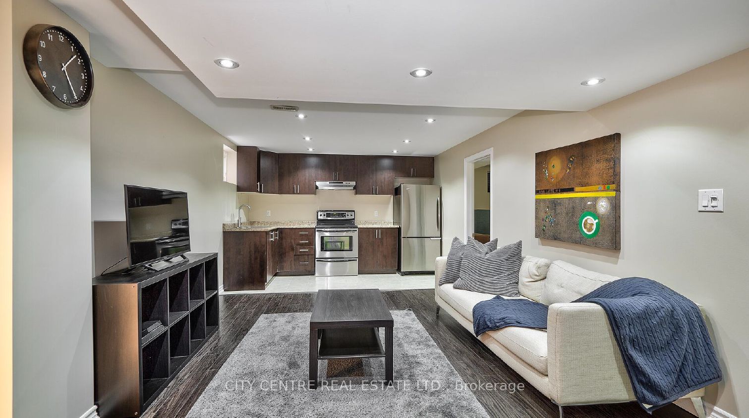 375 Begonia Gardens Property Photo 16